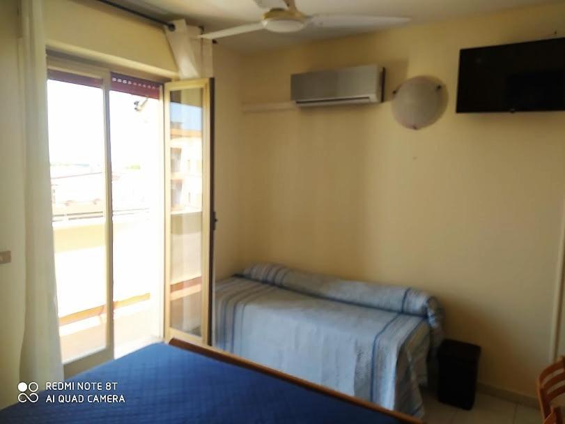 Hotel Eliseo Giardini Naxos Ngoại thất bức ảnh