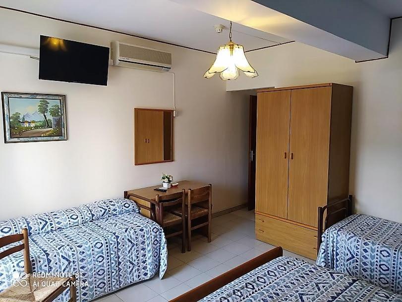 Hotel Eliseo Giardini Naxos Ngoại thất bức ảnh