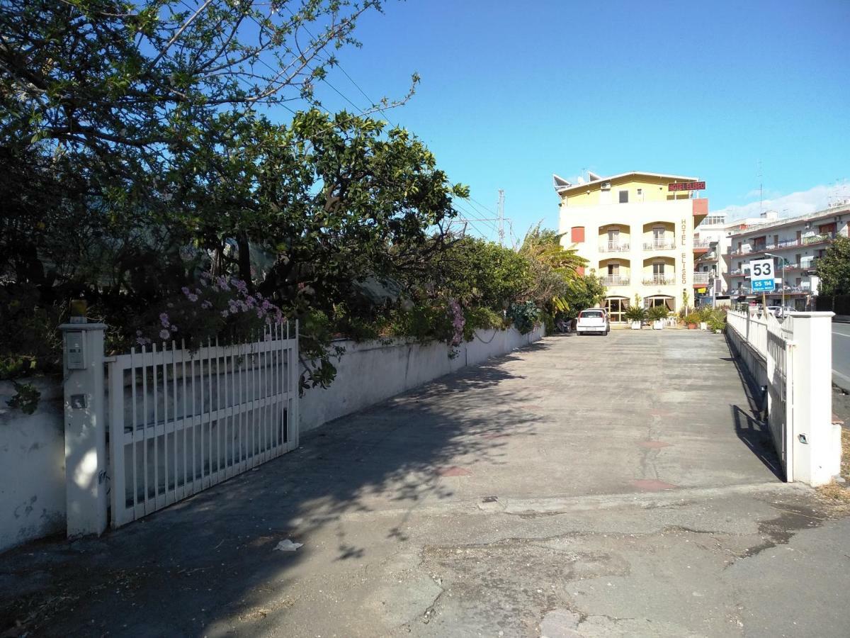 Hotel Eliseo Giardini Naxos Ngoại thất bức ảnh