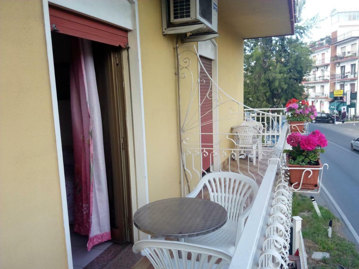 Hotel Eliseo Giardini Naxos Ngoại thất bức ảnh