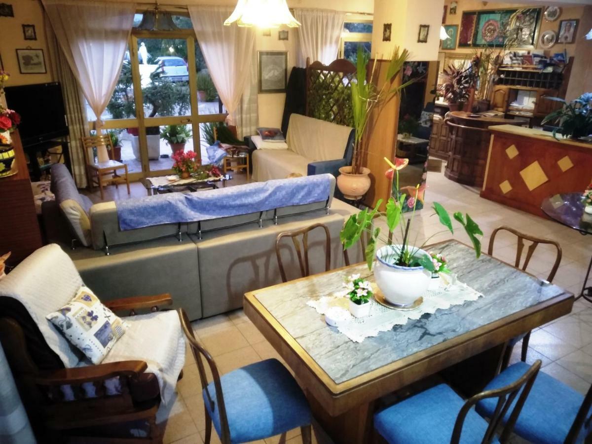 Hotel Eliseo Giardini Naxos Ngoại thất bức ảnh