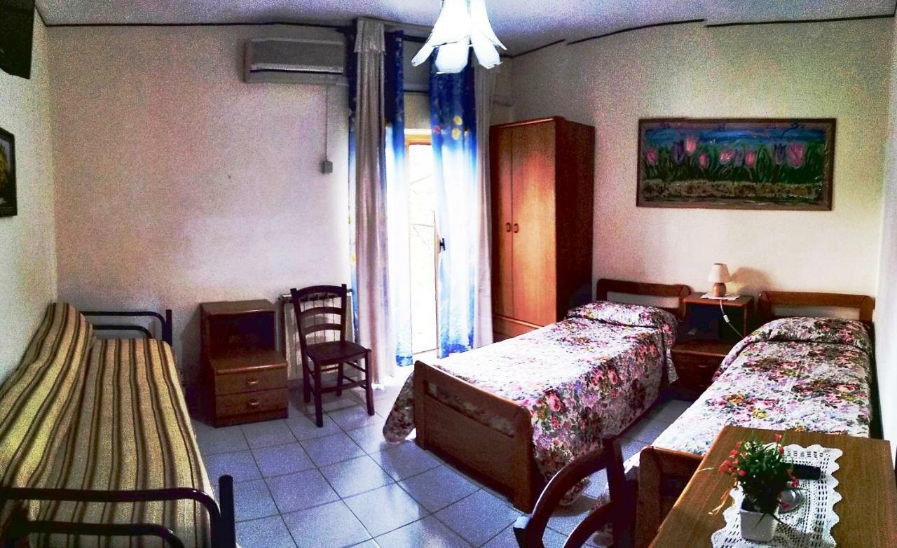 Hotel Eliseo Giardini Naxos Ngoại thất bức ảnh