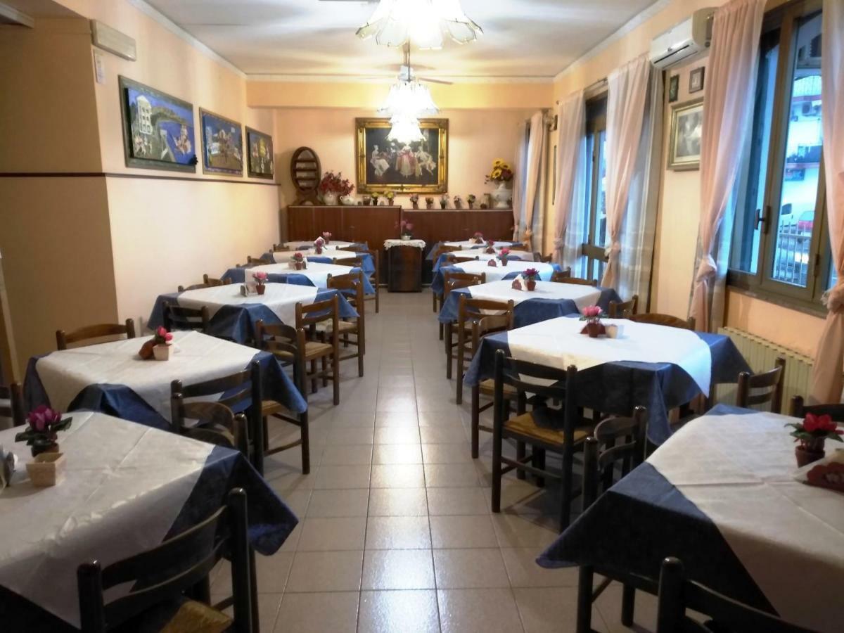 Hotel Eliseo Giardini Naxos Ngoại thất bức ảnh