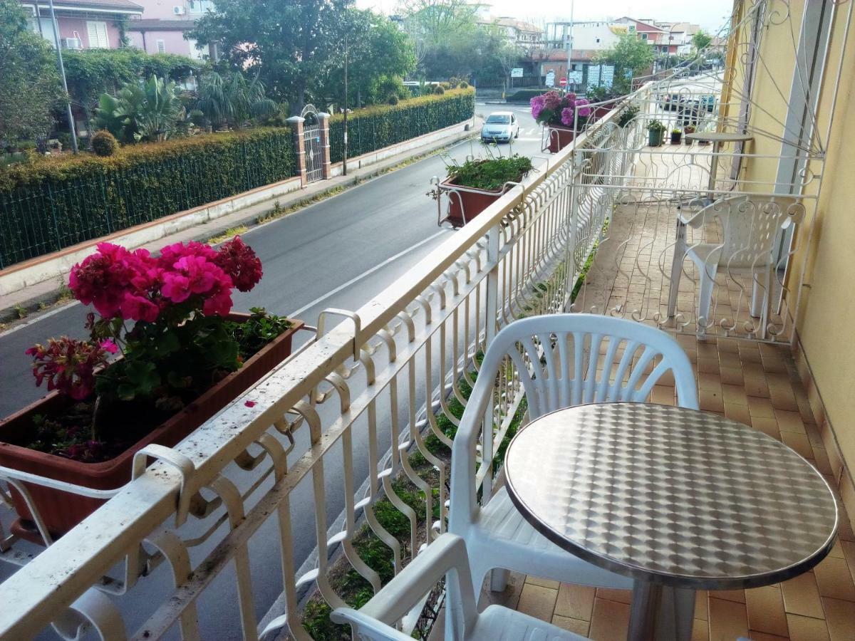 Hotel Eliseo Giardini Naxos Ngoại thất bức ảnh