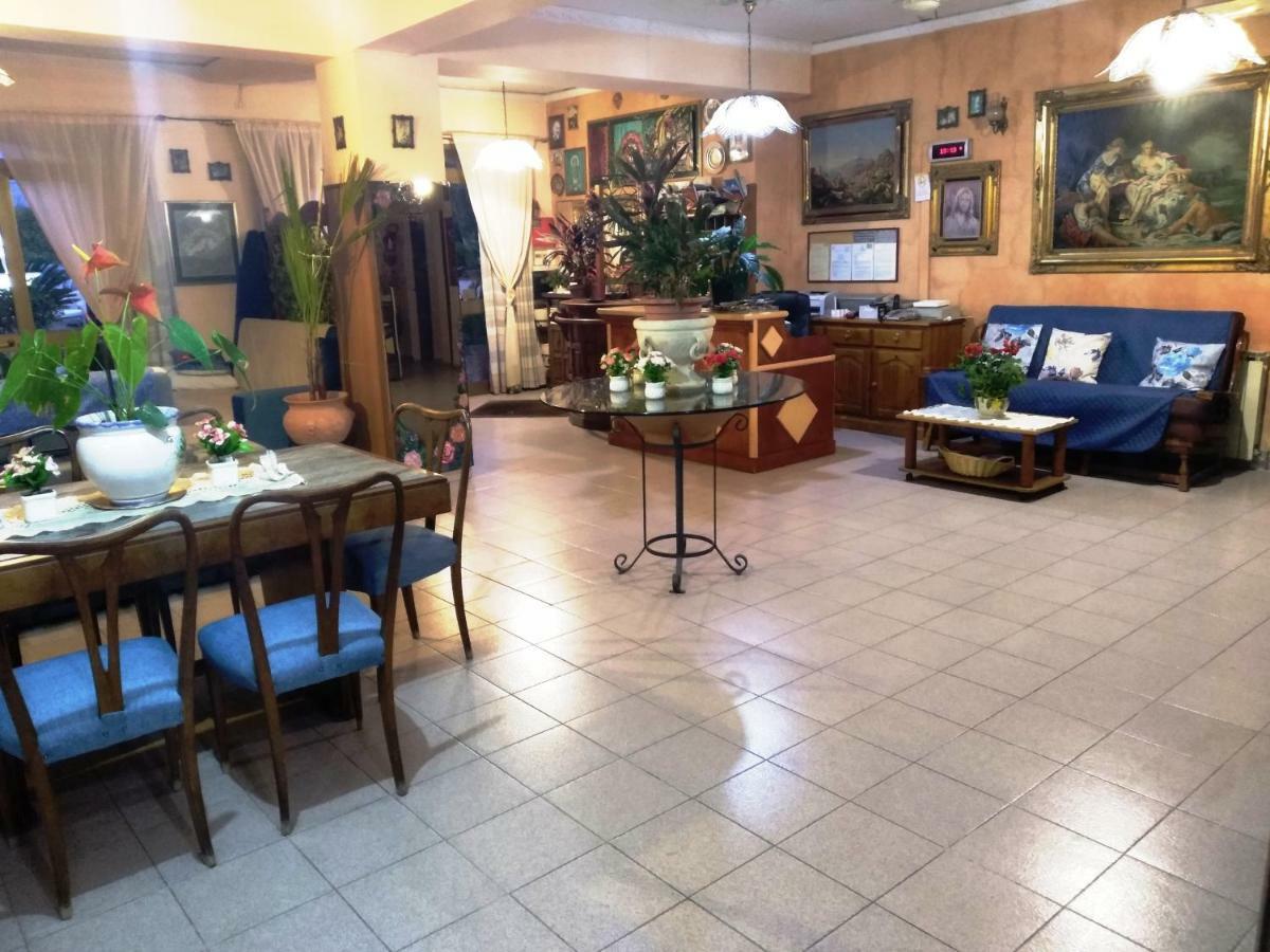 Hotel Eliseo Giardini Naxos Ngoại thất bức ảnh