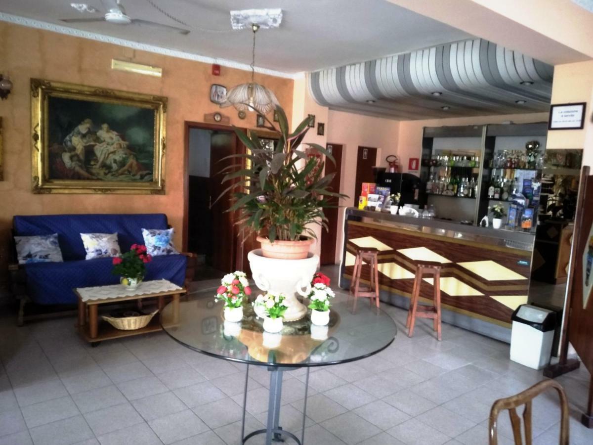 Hotel Eliseo Giardini Naxos Ngoại thất bức ảnh