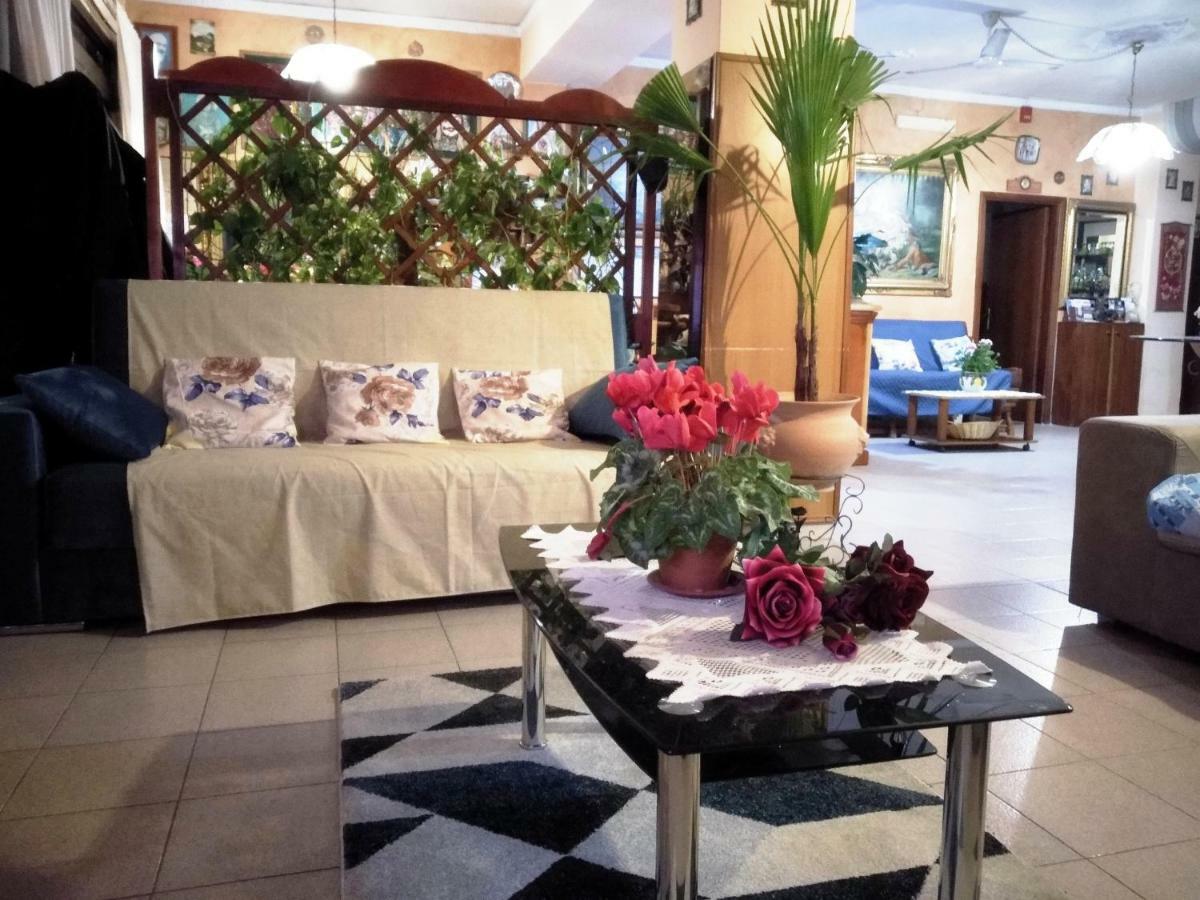 Hotel Eliseo Giardini Naxos Ngoại thất bức ảnh