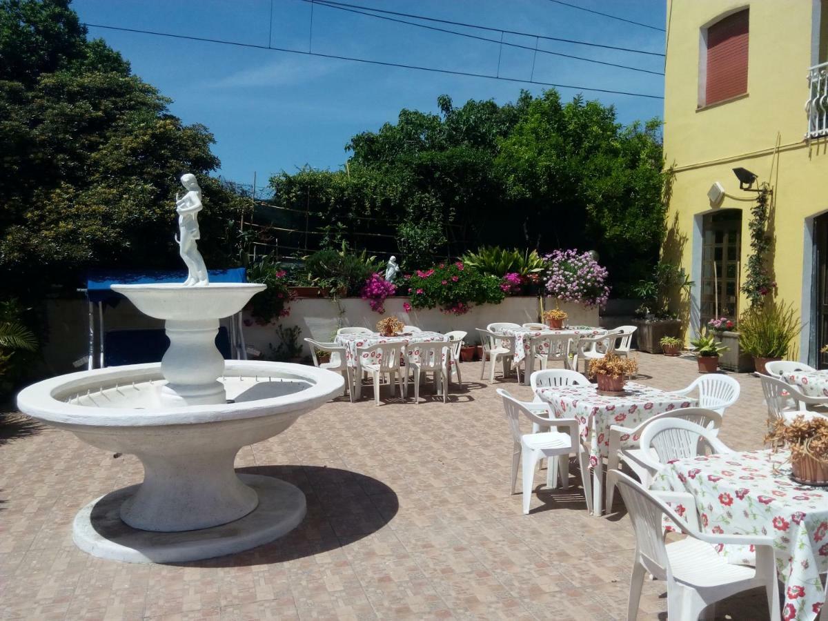 Hotel Eliseo Giardini Naxos Ngoại thất bức ảnh